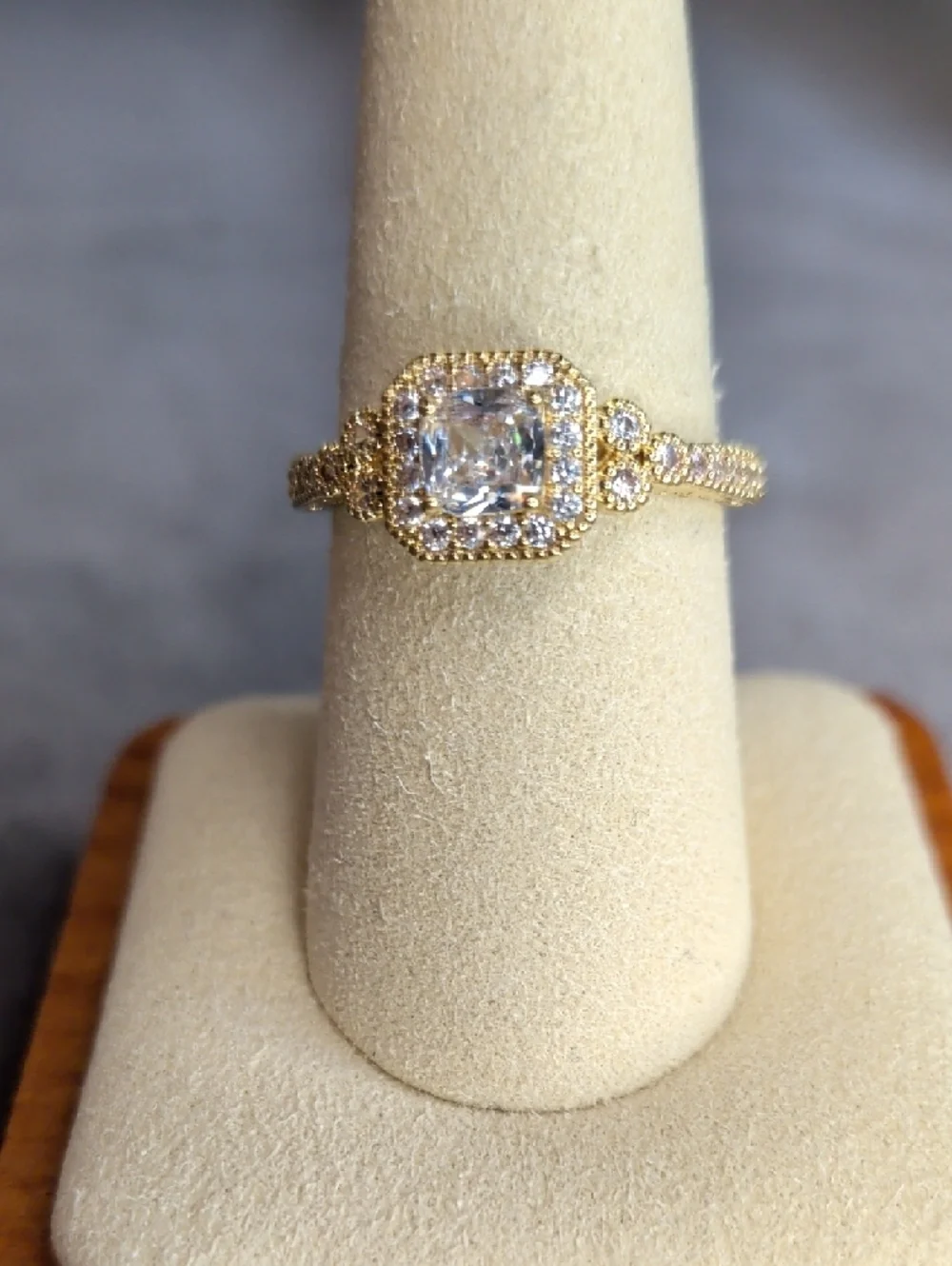 Cushion-Cut Halo Engagement Ring Size 8 - YG Plated